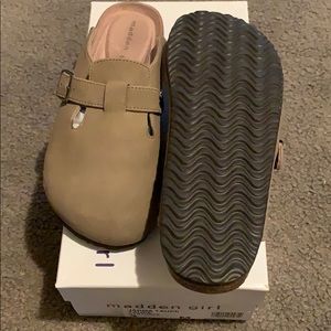 Niece couldn’t fit them 🥺